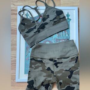 Avocado Camouflage workout set